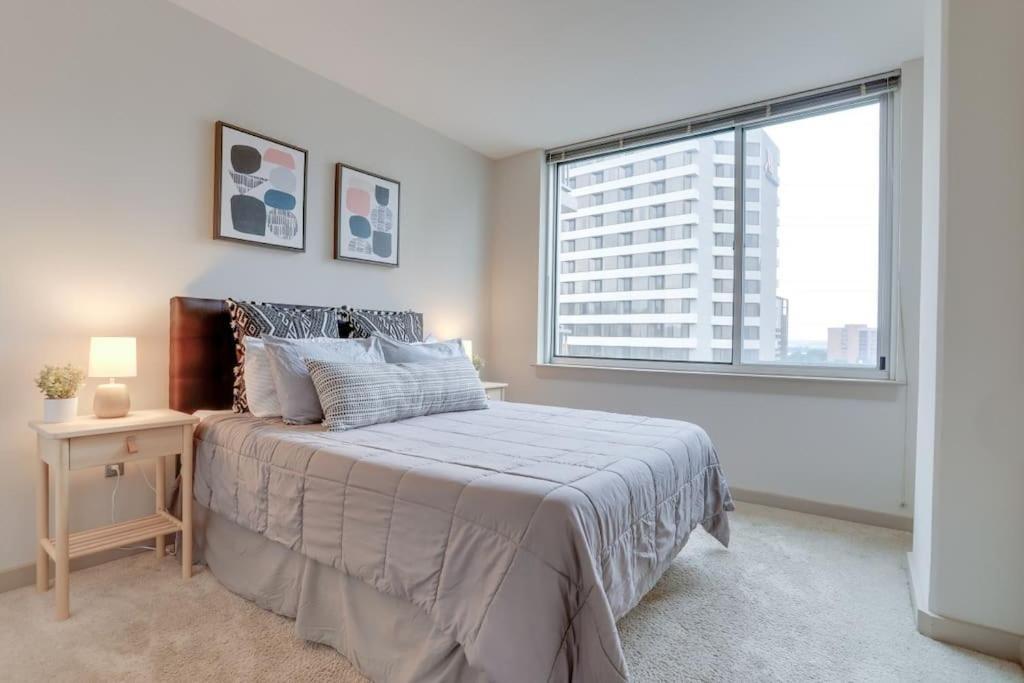 Wonderful 2Br Apartment At Crystal City Arlington Eksteriør bilde