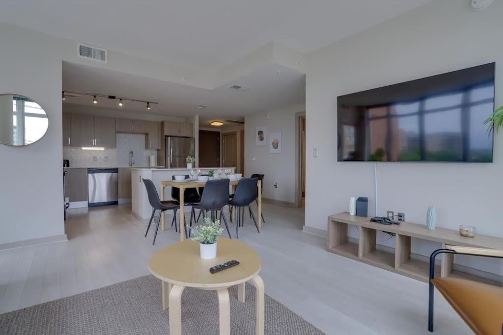Wonderful 2Br Apartment At Crystal City Arlington Eksteriør bilde